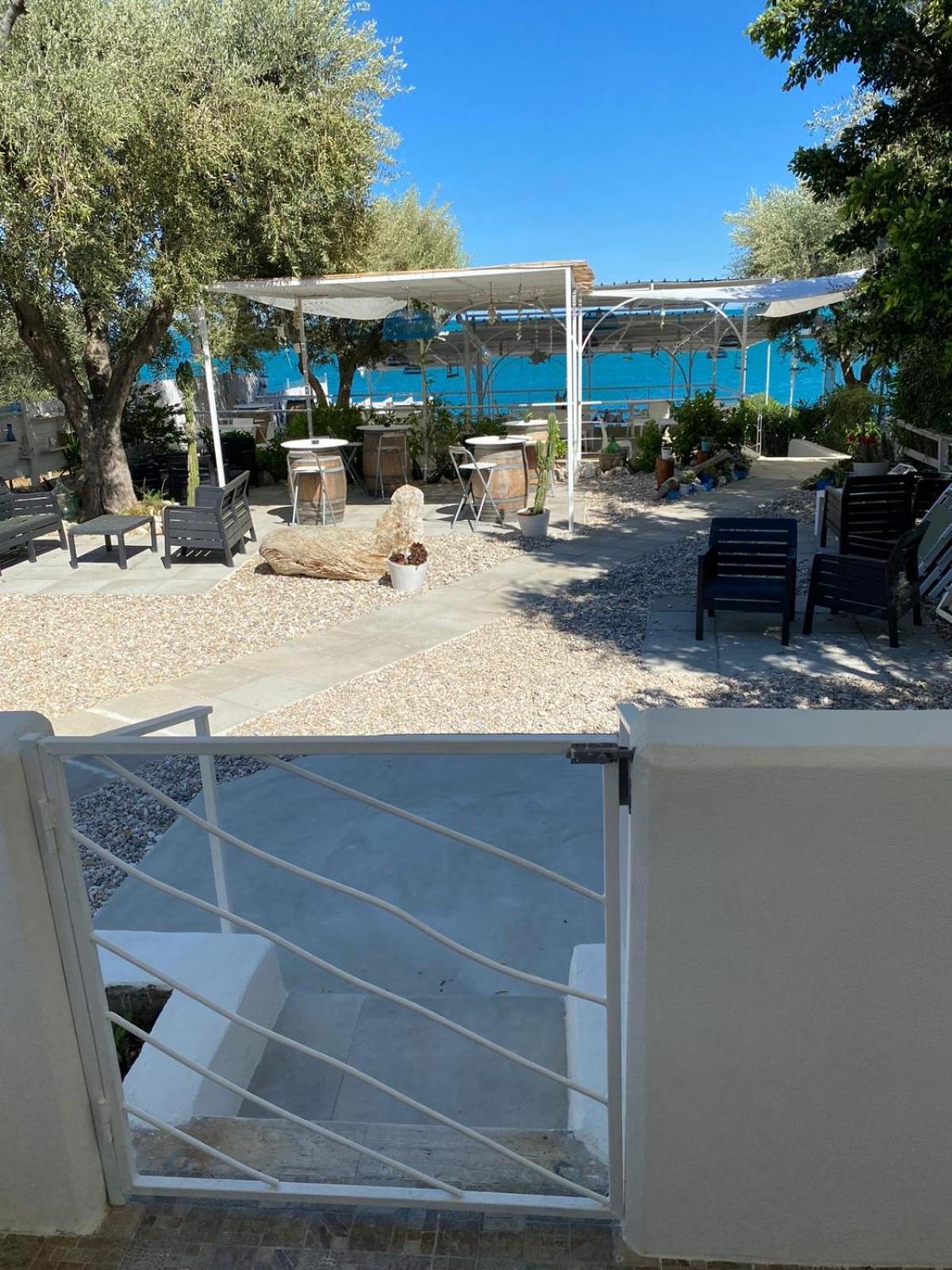 B&B Direttamente Sul Mare Da Antonino Mattinata Εξωτερικό φωτογραφία